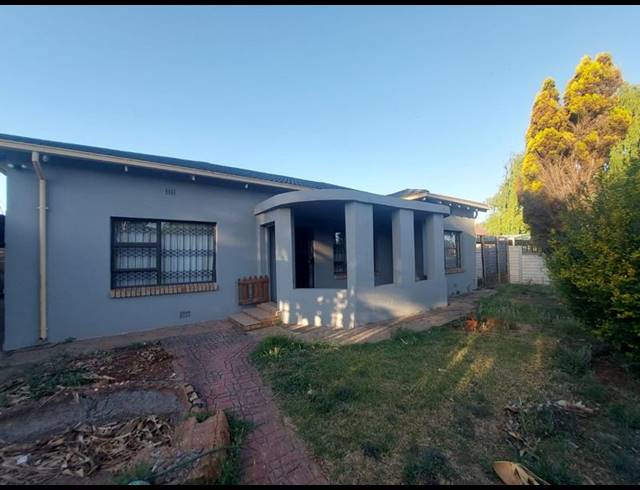 4 BEDROOM HOUSE FOR SALE IN BRENTHURST